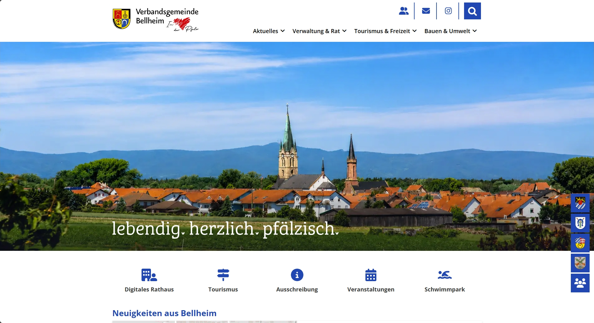 Screenshot der Startseite der Website der Verbandsgemeinde Bellheim. Zu sehen sind die Kopfzeile mit Logo und Hauptnavigation sowie ein großflächiges Panoramabild von Bellheim mit Wohnhäusern, Kirchtürmen und dem Pfälzerwald im Hintergrund. Darunter befinden sich Schnellzugriffe auf das Digitale Rathaus, Tourismus, Ausschreibungen, Veranstaltungen und den Schwimmpark. Gefällt dir diese Persönlichkeit?