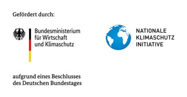 Logo Bundesministerium für wirtschaft und Klimaschutz mit Bundesadler und vertikalem Streifen in Deutschland-Farben und das Logo der Nationalen Klimaschutz-Initiative mit blauer weltkarte und weißen kontinenten