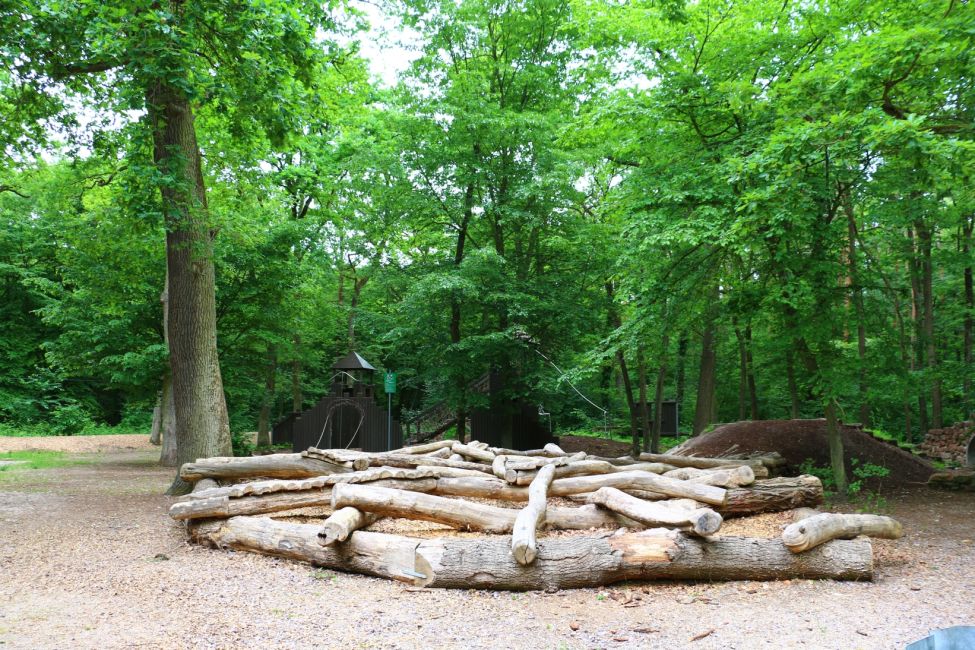 Abenteuerspielsplatz am Waldrand von Bellheim