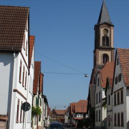 Hauptstraße in Zeiskam