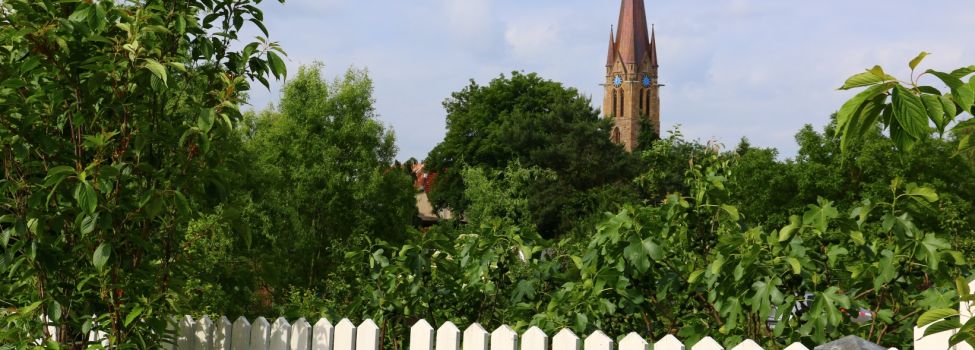 Kirchturm der kath. Kirche in Bellheim
